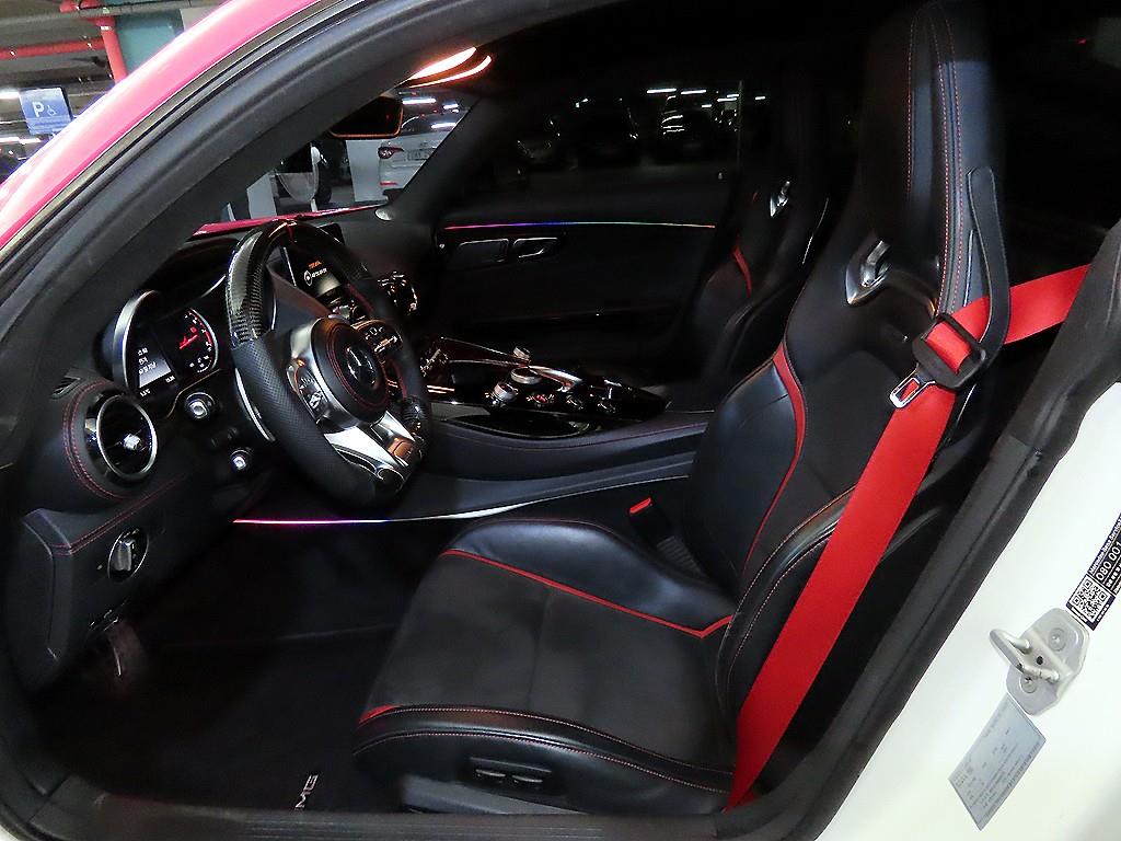 Mercedes Benz AMG GT - Vista 6