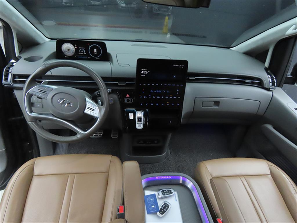 HYUNDAI Staria - Vista 7