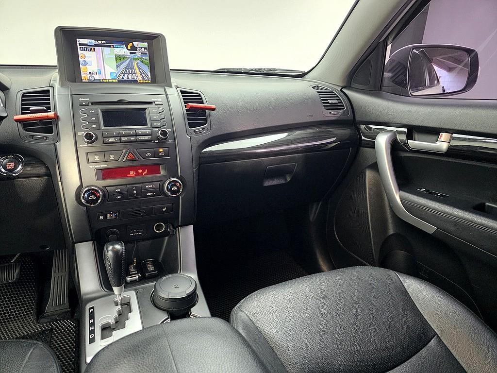 KIA Sorento - Vista 10