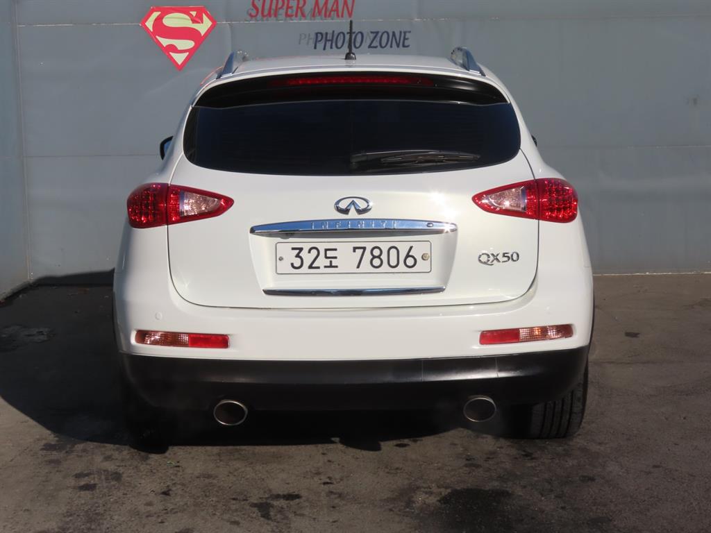 Infiniti QX - Vista 7