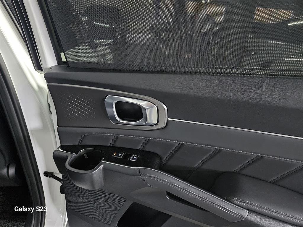 KIA Sorento - Vista 8