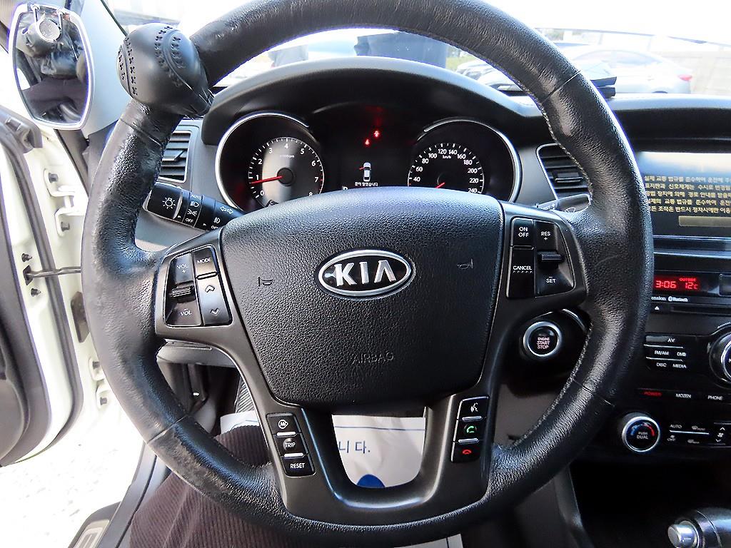 KIA K7 - Vista 8