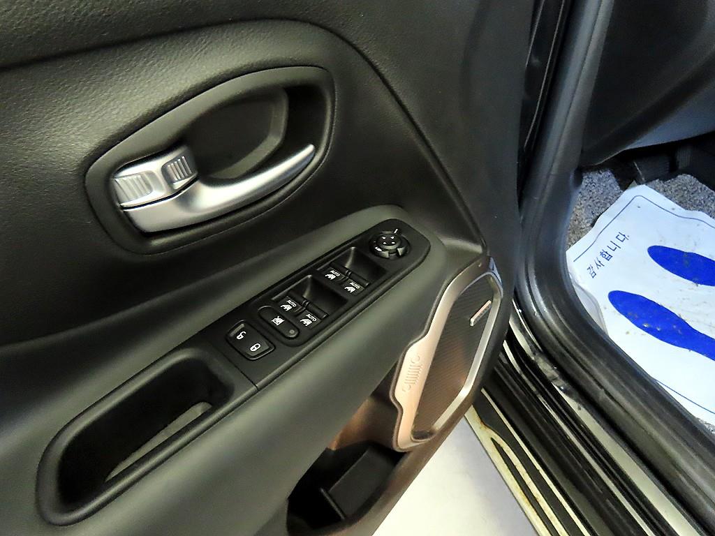 Jeep Renegade 2021 Negro - Importación desde Corea - HF Imports Iquique - Foto 13