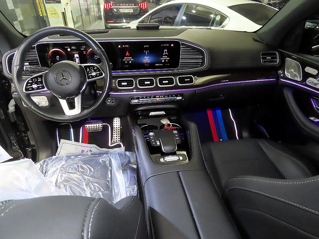 Mercedes Benz GLE Class - Vista 10