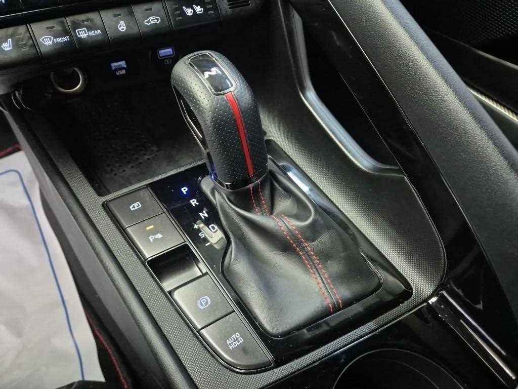 HYUNDAI Avante - Vista 8