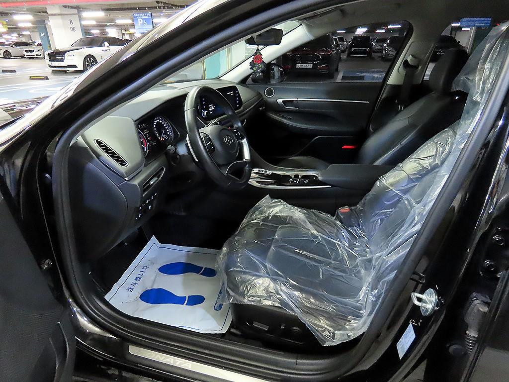 HYUNDAI Sonata - Vista 6