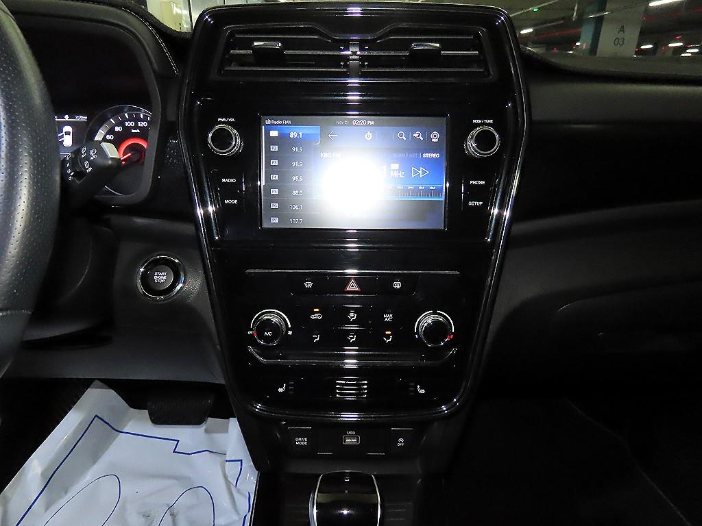 Ssangyong Tivoli - Vista 11