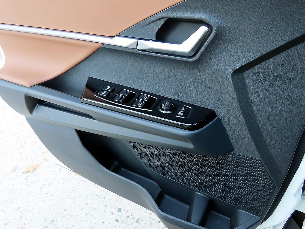 Ssangyong Torres - Vista 11