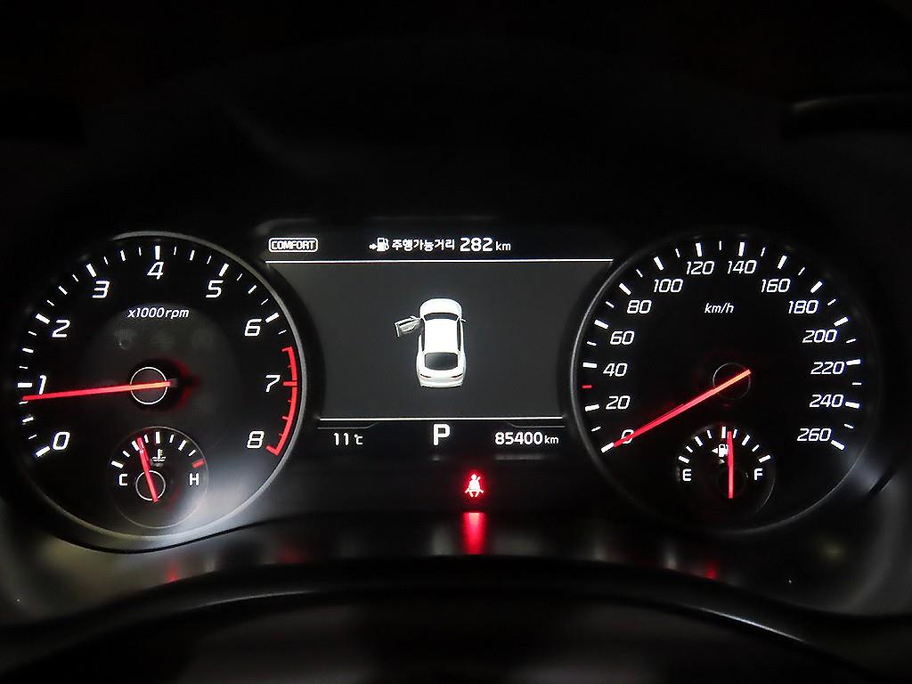 KIA Stinger - Vista 9