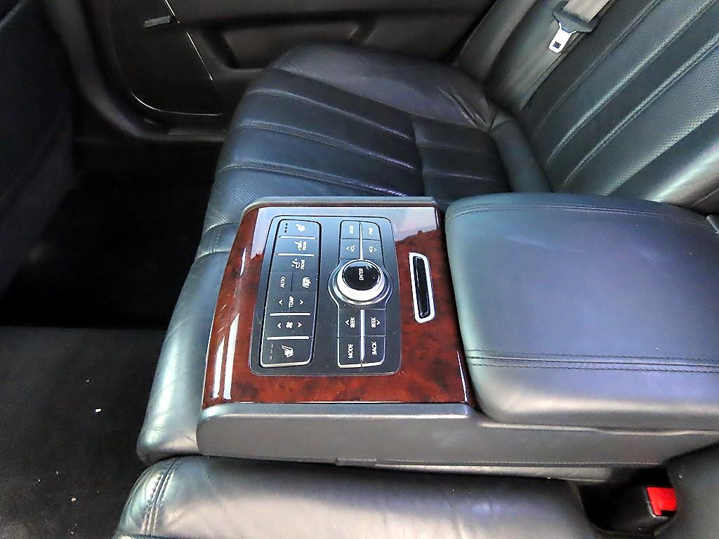 HYUNDAI Equus 2012 Negro - Importación desde Corea - HF Imports Iquique - Foto 17