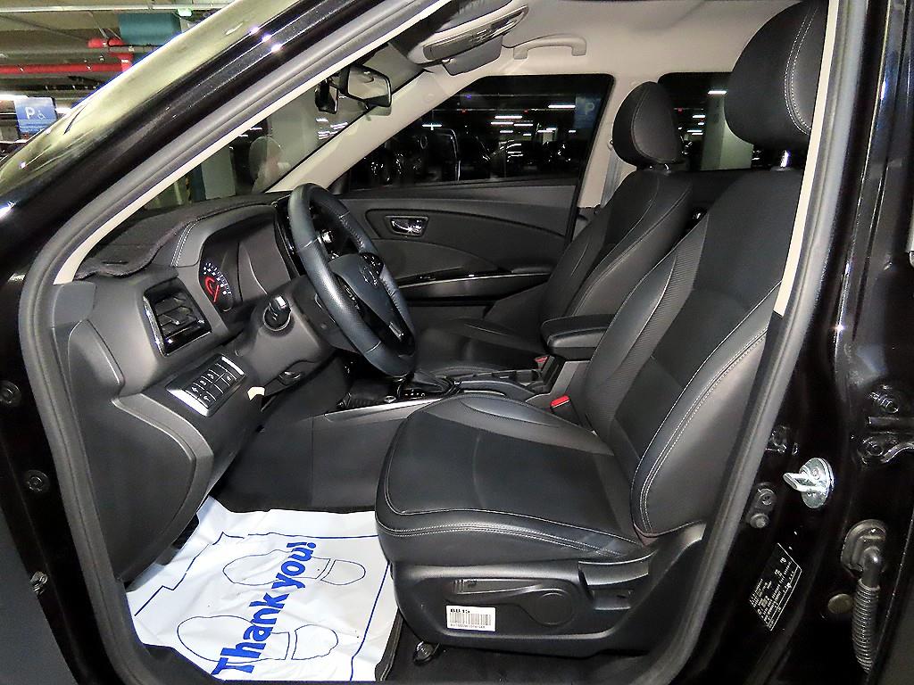 Ssangyong Tivoli - Vista 6