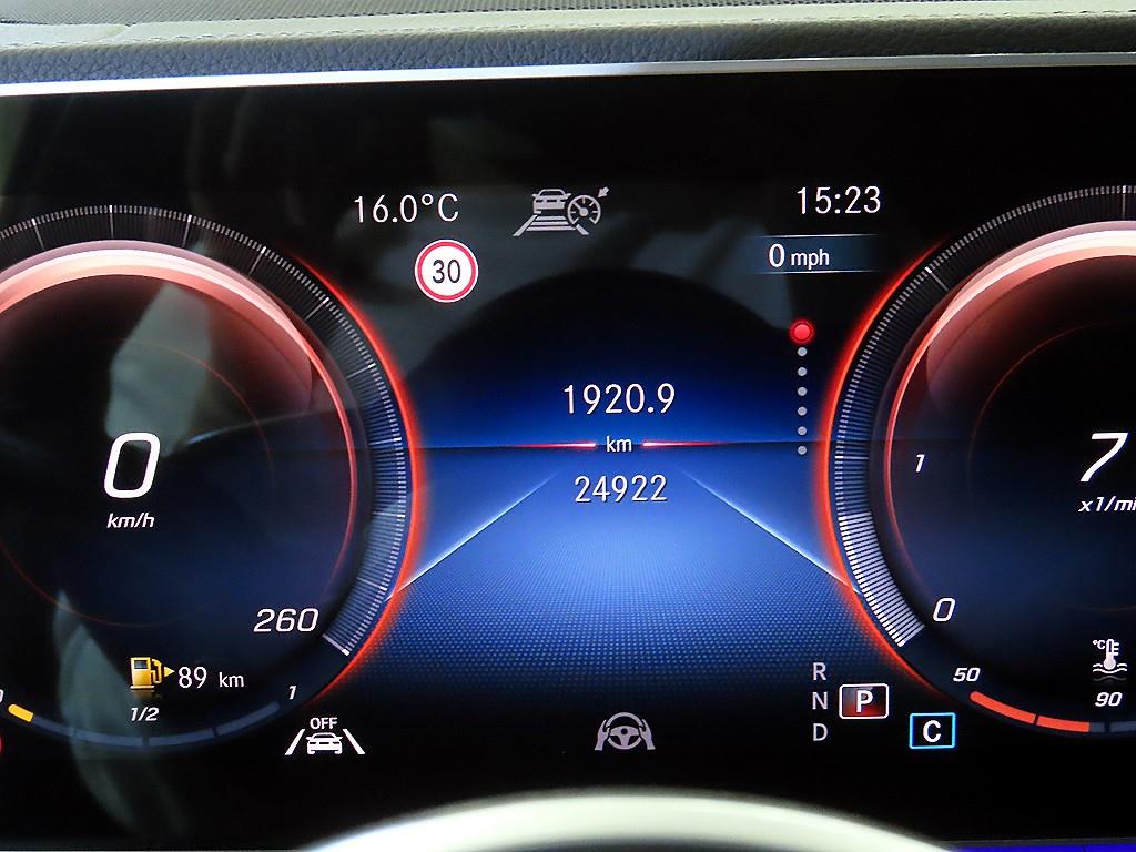 Mercedes Benz GLE Class - Vista 9