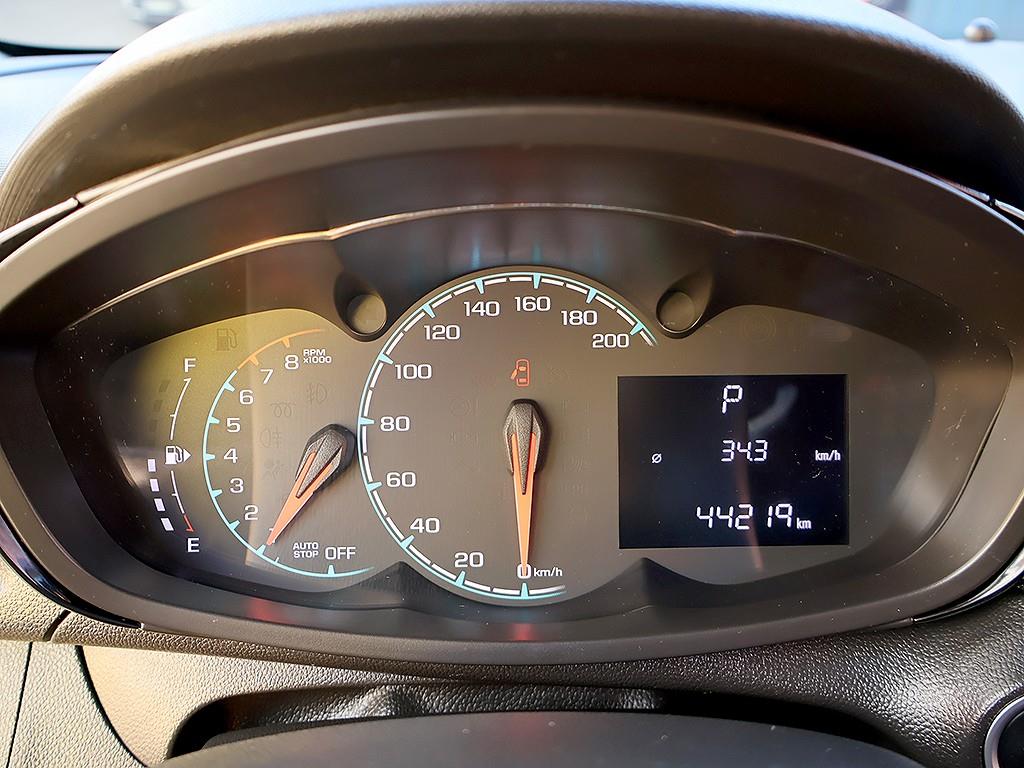 Chevrolet Spark - Vista 11