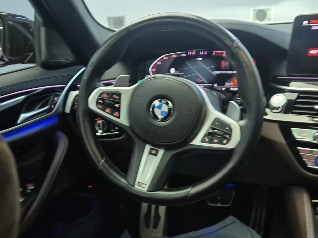 BMW 5 Series - Vista 9