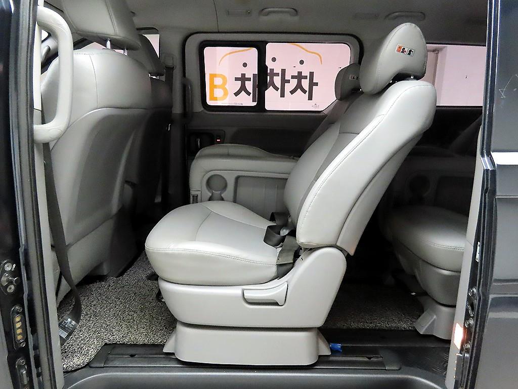HYUNDAI Starex 2019 - Importación desde Corea - HF Imports Iquique - Foto 13