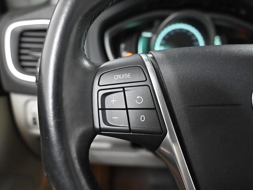 Volvo V40 2015 Azul - Importación desde Corea - HF Imports Iquique - Foto 16