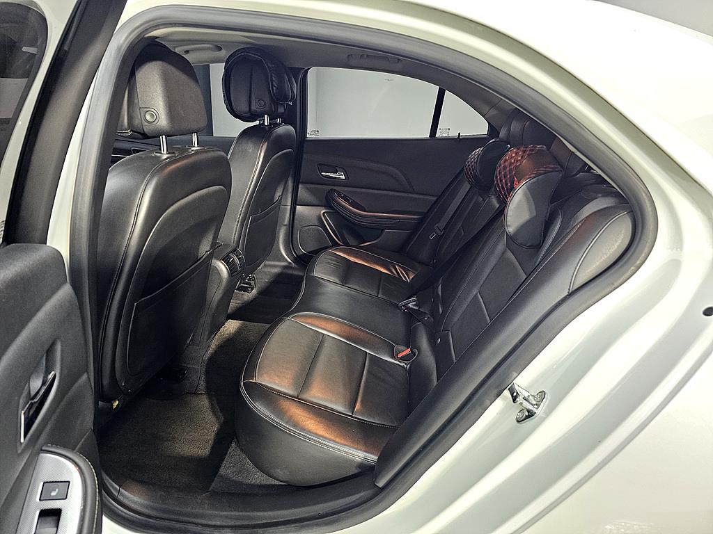 Chevrolet Malibu - Vista 8