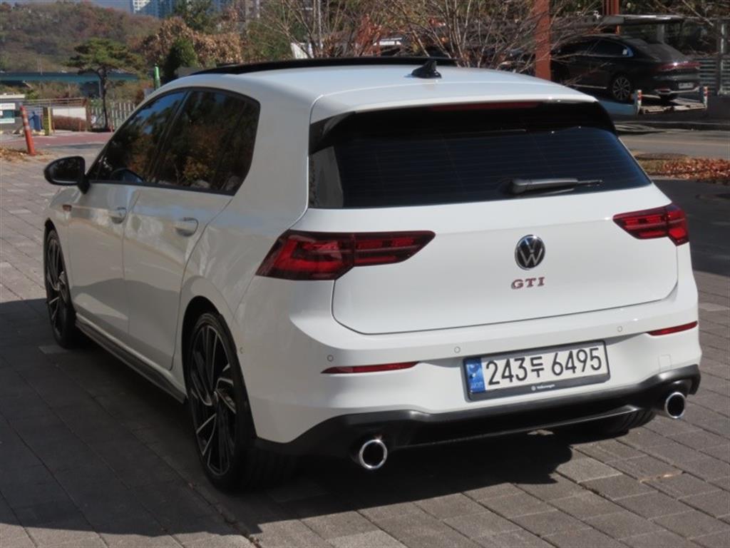 Volkswagen Golf - Vista 7