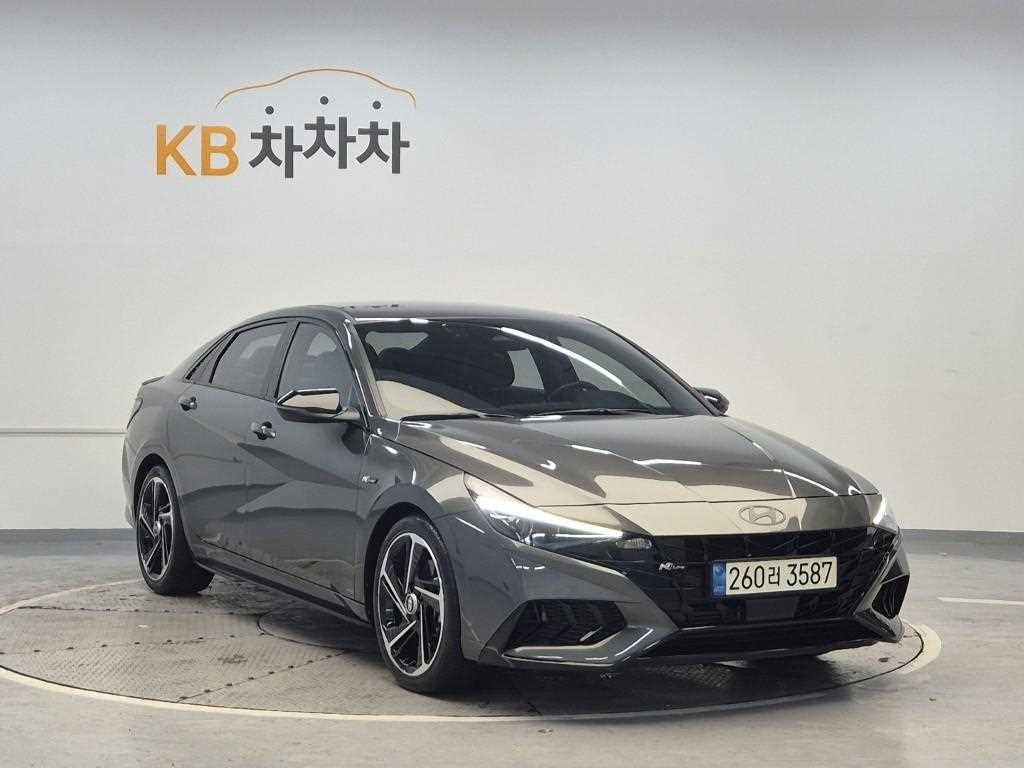 HYUNDAI Avante - Vista 4