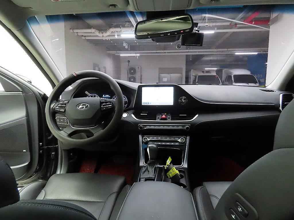 HYUNDAI Grandeur - Vista 8