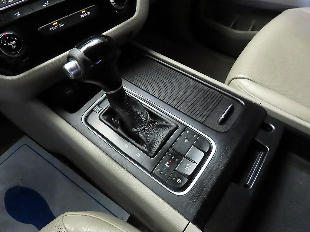 KIA Carnival 2015 Negro - Importación desde Corea - HF Imports Iquique - Foto 13