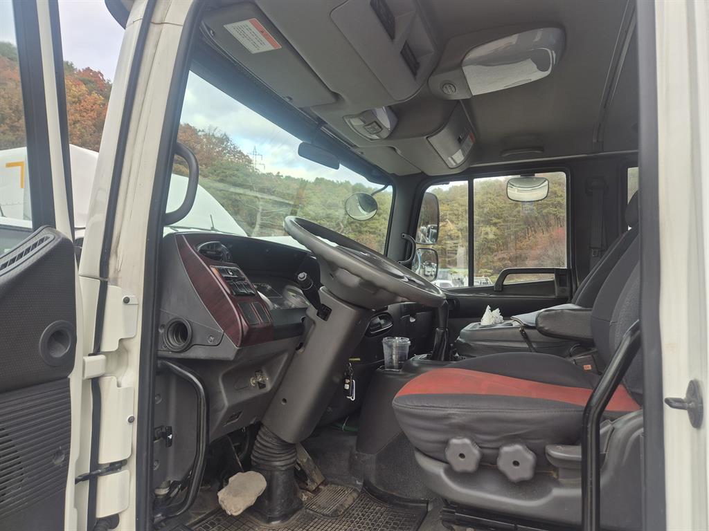 medium and large cargo apChoukJingae - Vista 9