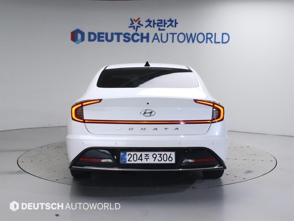 HYUNDAI Sonata - Vista 4
