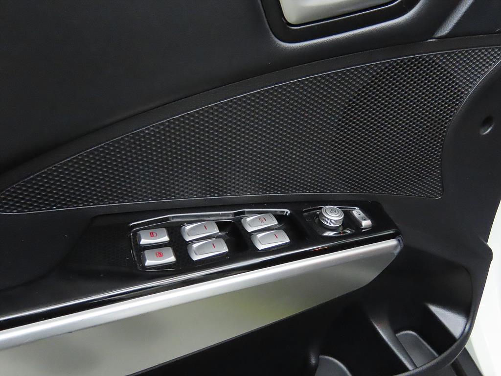 Ssangyong Tivoli 2016 Blanco - Importación desde Corea - HF Imports Iquique - Foto 16