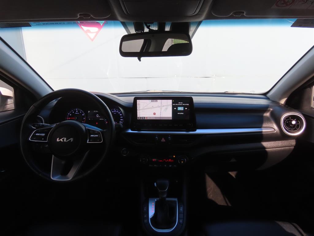 KIA K3 2022 Blanco - Importación desde Corea - HF Imports Iquique - Foto 7