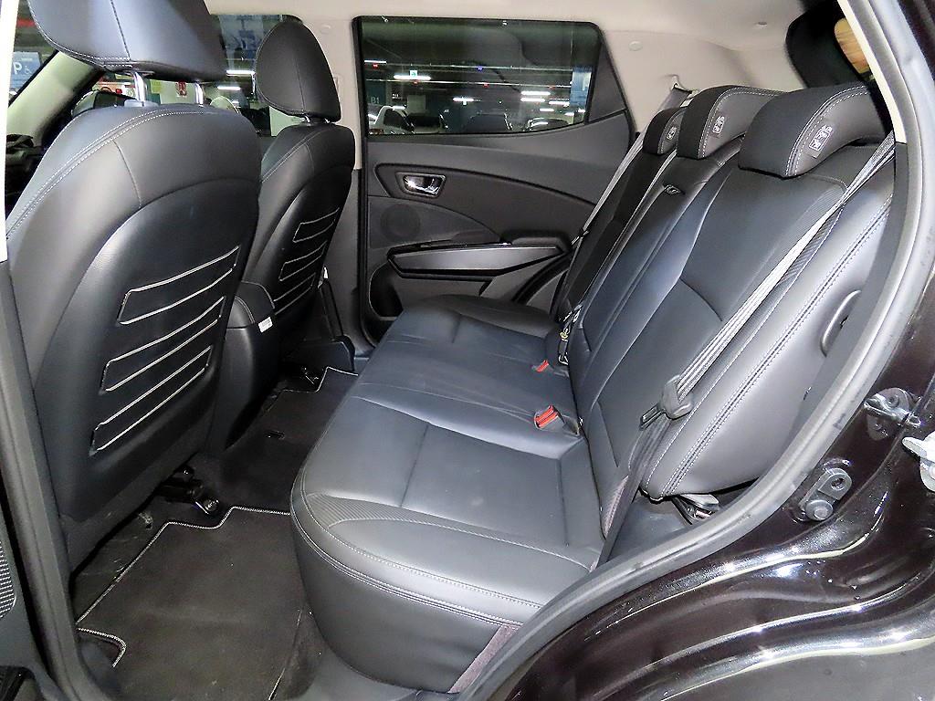 Ssangyong Tivoli - Vista 7