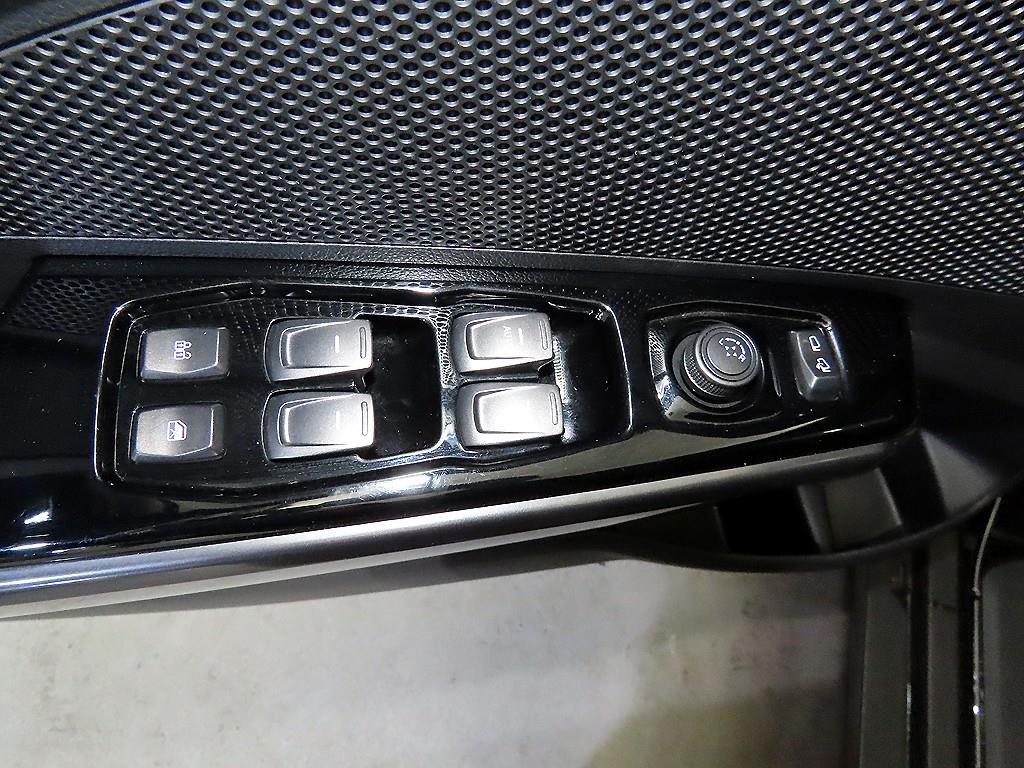 Ssangyong Tivoli 2020 Negro - Importación desde Corea - HF Imports Iquique - Foto 13