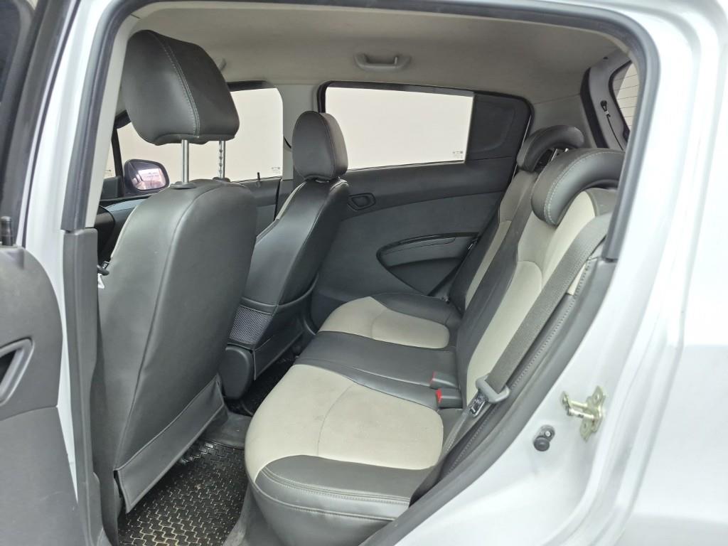 Chevrolet Spark - Vista 12