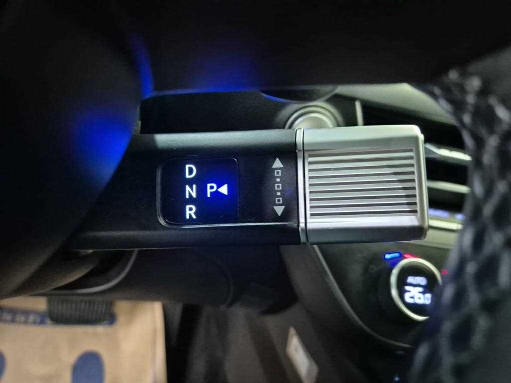 HYUNDAI Sonata - Vista 8