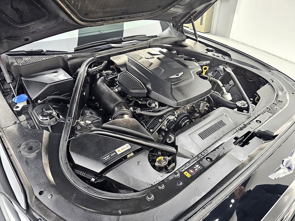 Genesis G80 - Vista 6