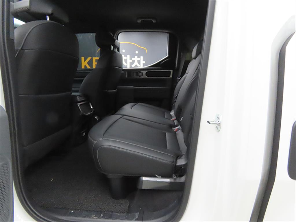 KIA Tasman - Vista 6