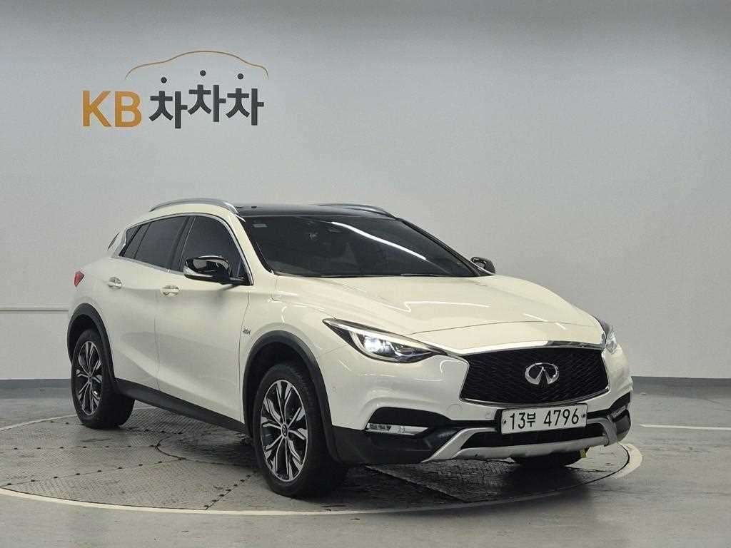 Infiniti QX - Vista 4