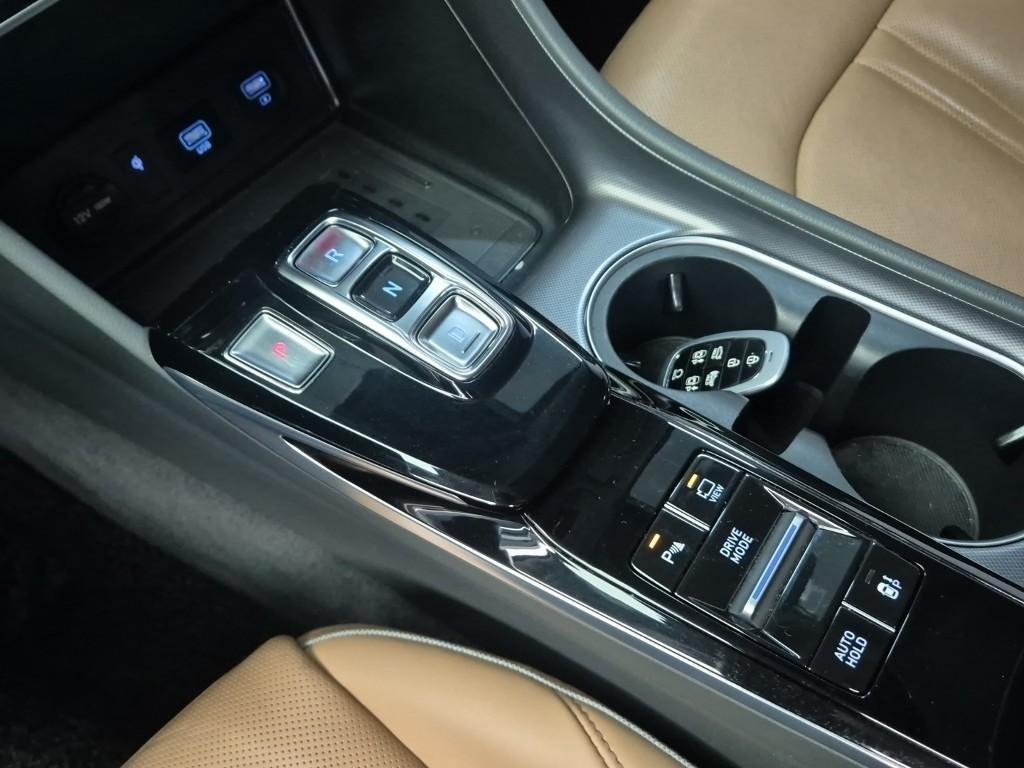 HYUNDAI Sonata - Vista 8