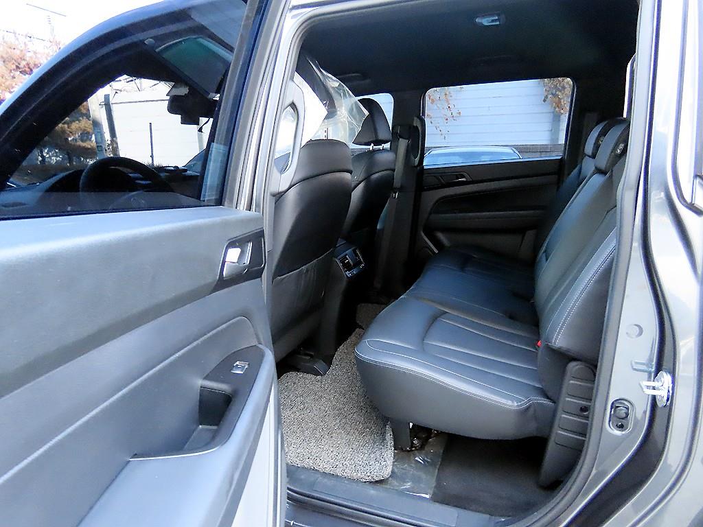 Ssangyong Rexton - Vista 6