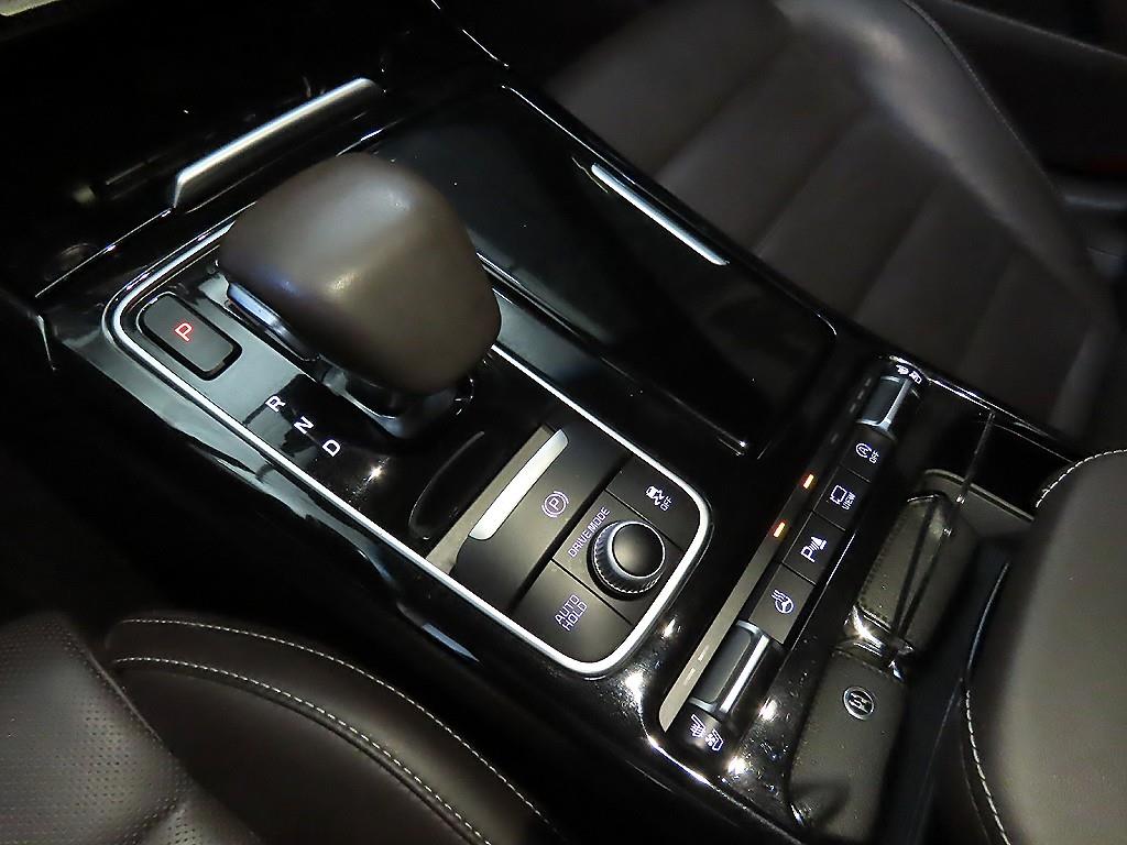 KIA Stinger - Vista 12