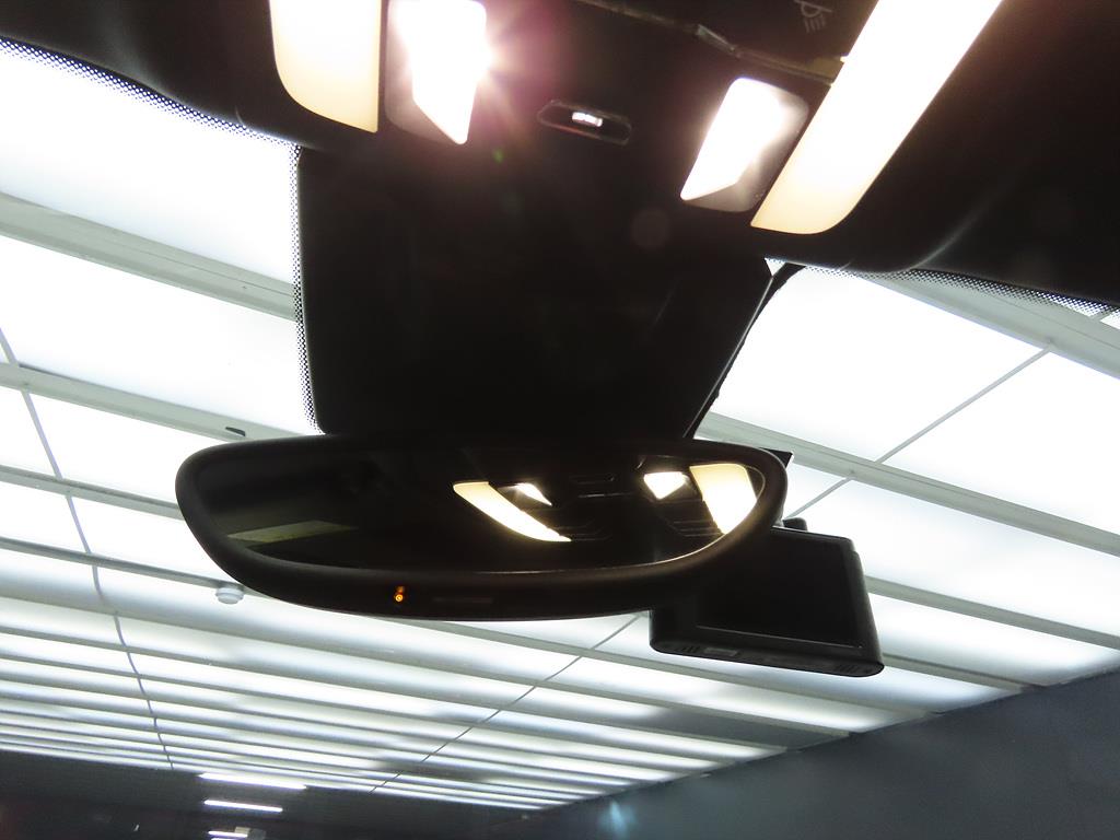 Porsche Macan - Vista 12