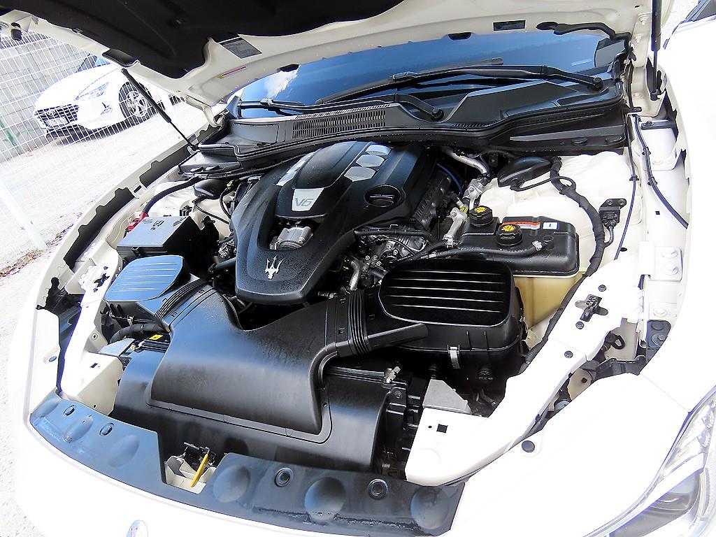 Maserati Ghibli 2018 Blanco - Importación desde Corea - HF Imports Iquique - Foto 19