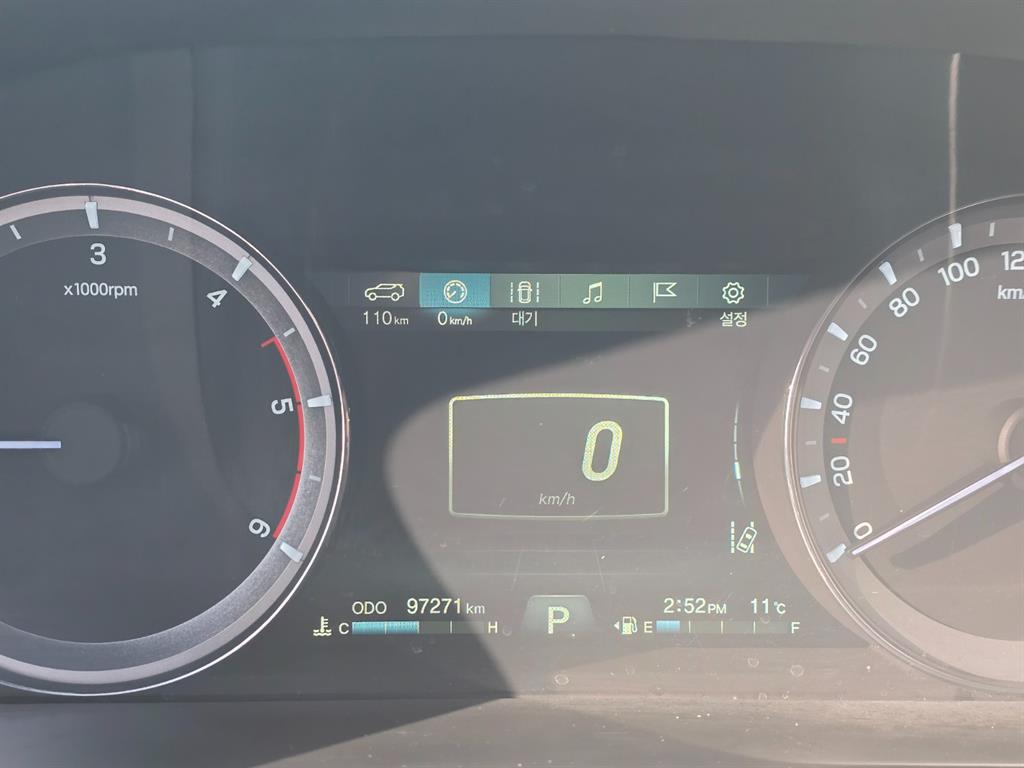 Ssangyong Rexton - Vista 10