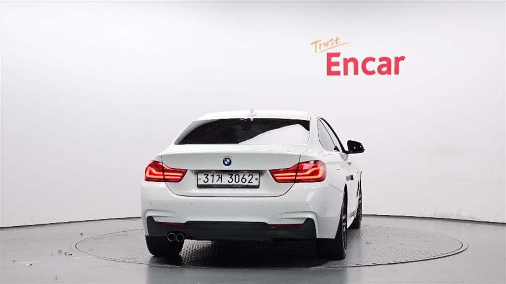 BMW 4 Series - Vista 4