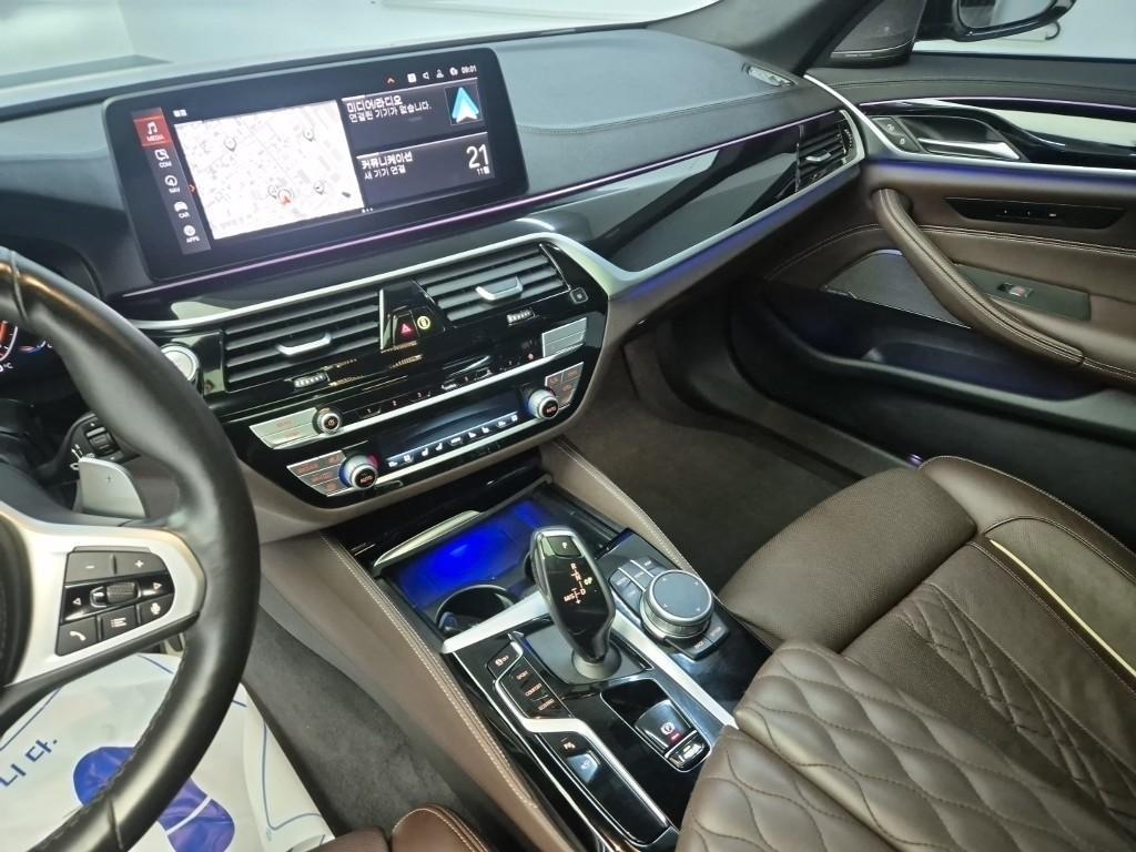 BMW 5 Series - Vista 10