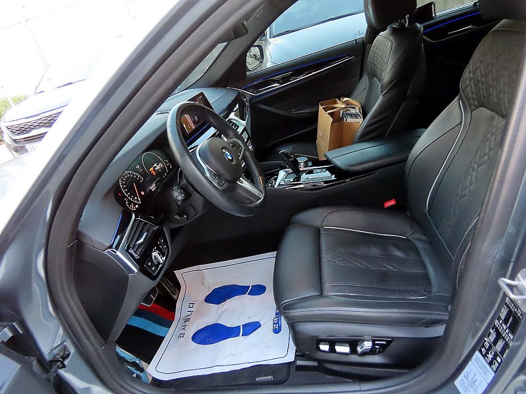 BMW 5 Series - Vista 5