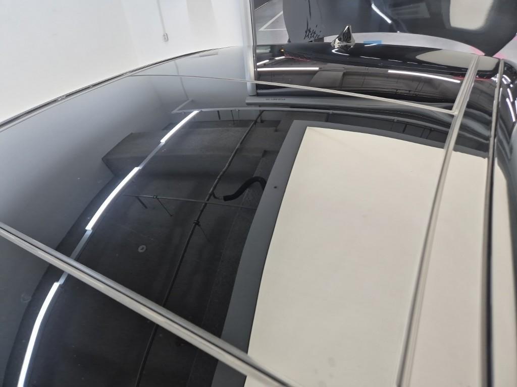 HYUNDAI Sonata - Vista 12