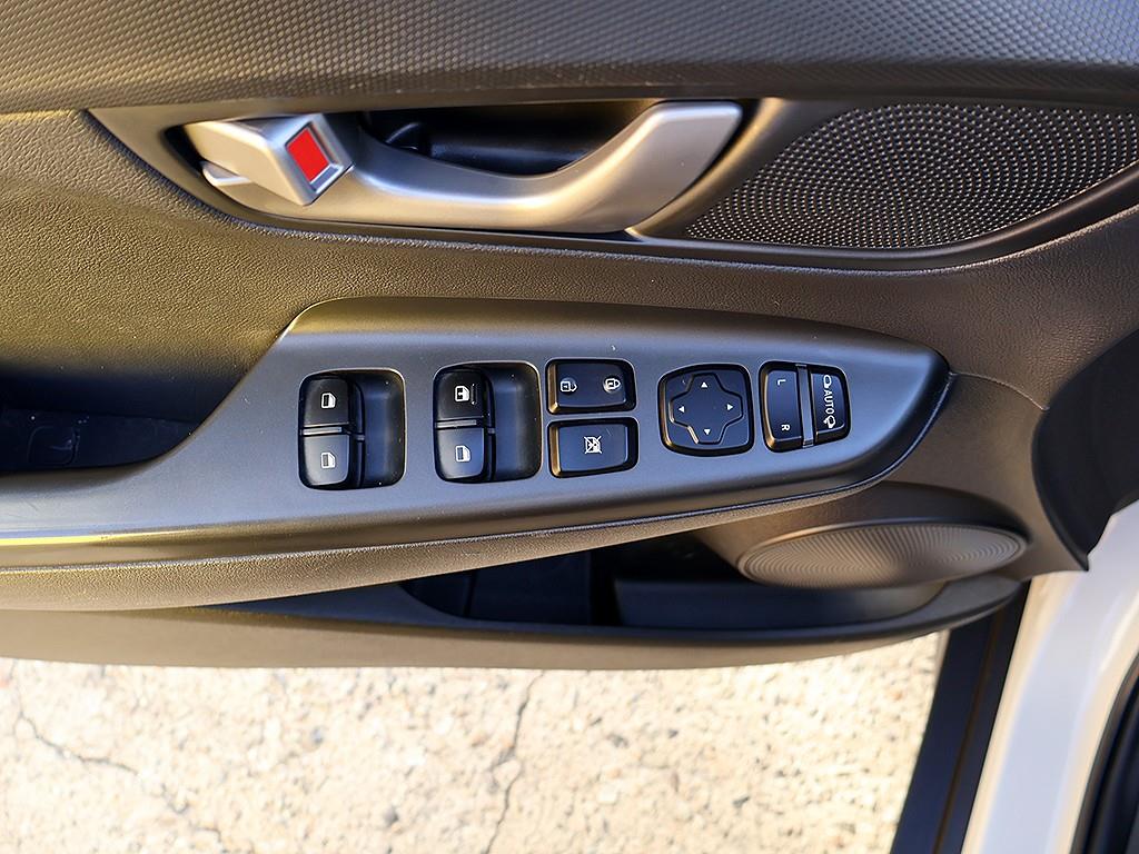 HYUNDAI Kona 2018 Blanco - Importación desde Corea - HF Imports Iquique - Foto 12