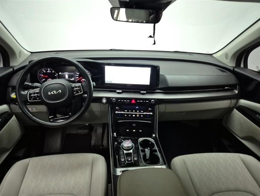 KIA Carnival - Vista 7