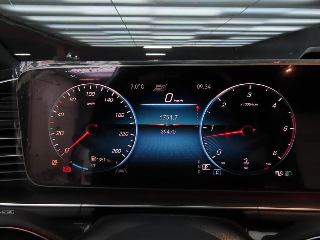 Mercedes Benz GLE Class - Vista 9