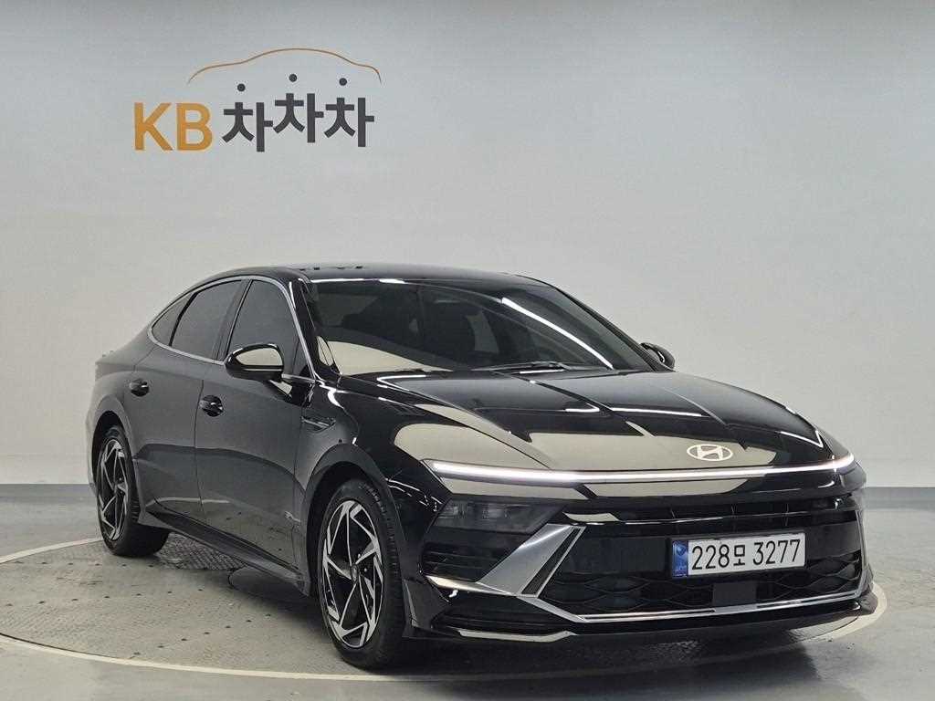 HYUNDAI Sonata - Vista 4